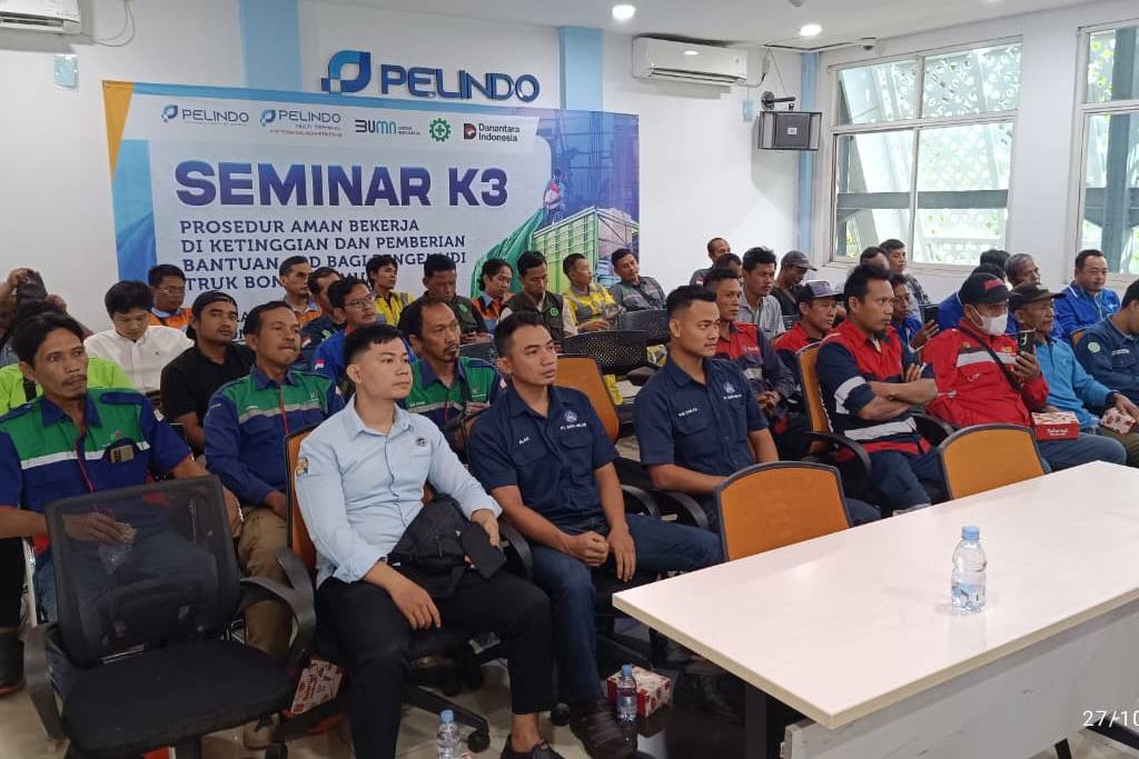 PTP Nonpetikemas Cabang Banten Tegaskan Komitmen K3 Lewat Kegiatan Safety Awareness di Pelabuhan Banten-2